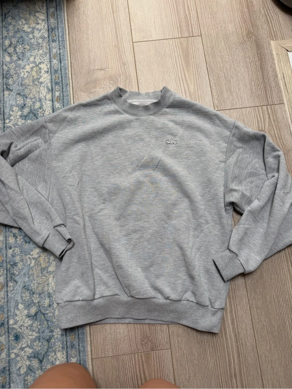 Alo Accolade Crewneck Sweatshirt Athletic Heather Grey LA clean girl oversized